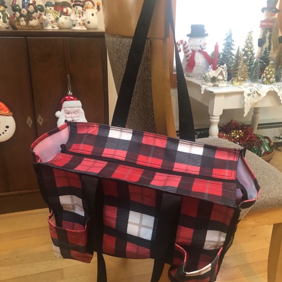 Thirty-One Buffalo Plaid Tote bag/weekender - Picture 2 of 14